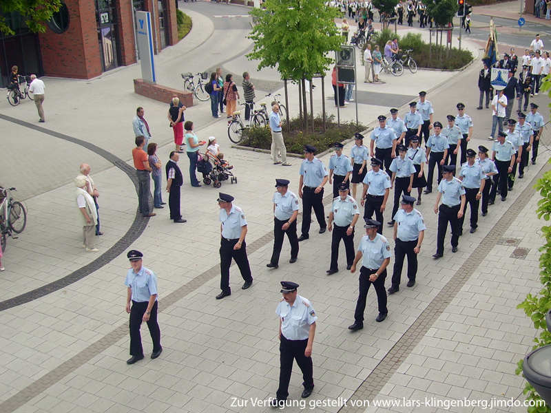 Feuerwehr Lehrte - 090802 ausmarsch 3