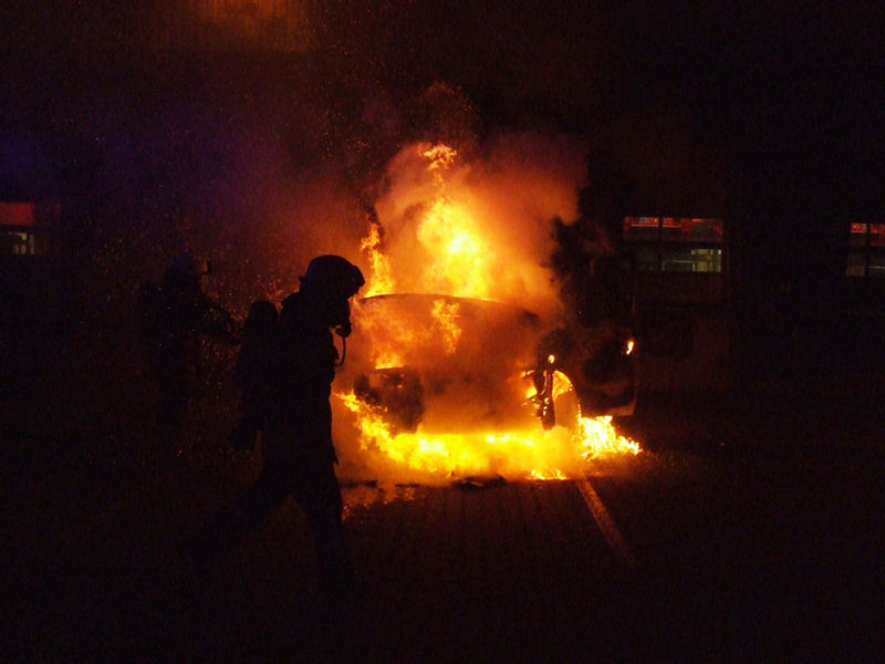 Nr. 078 am 26.04.2010 um 04:37 Uhr 9 Feuerwehr Lehrte - 078 004