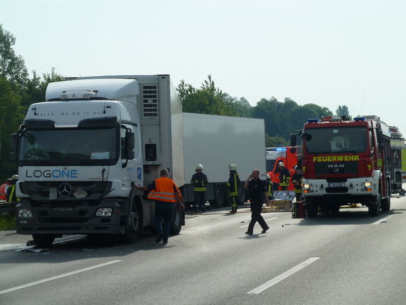 LKW Unfall Feuerwehr Lehrte