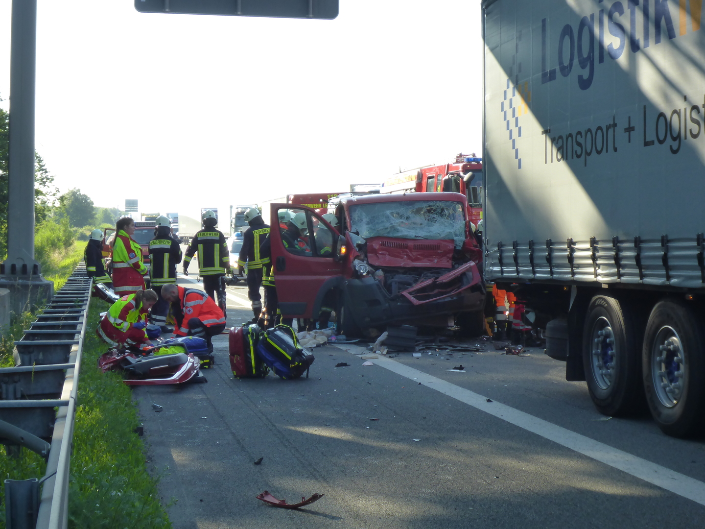 Nr. 099: Schwer Eingeklemmter LKW-Fahrer - Feuerwehr Lehrte