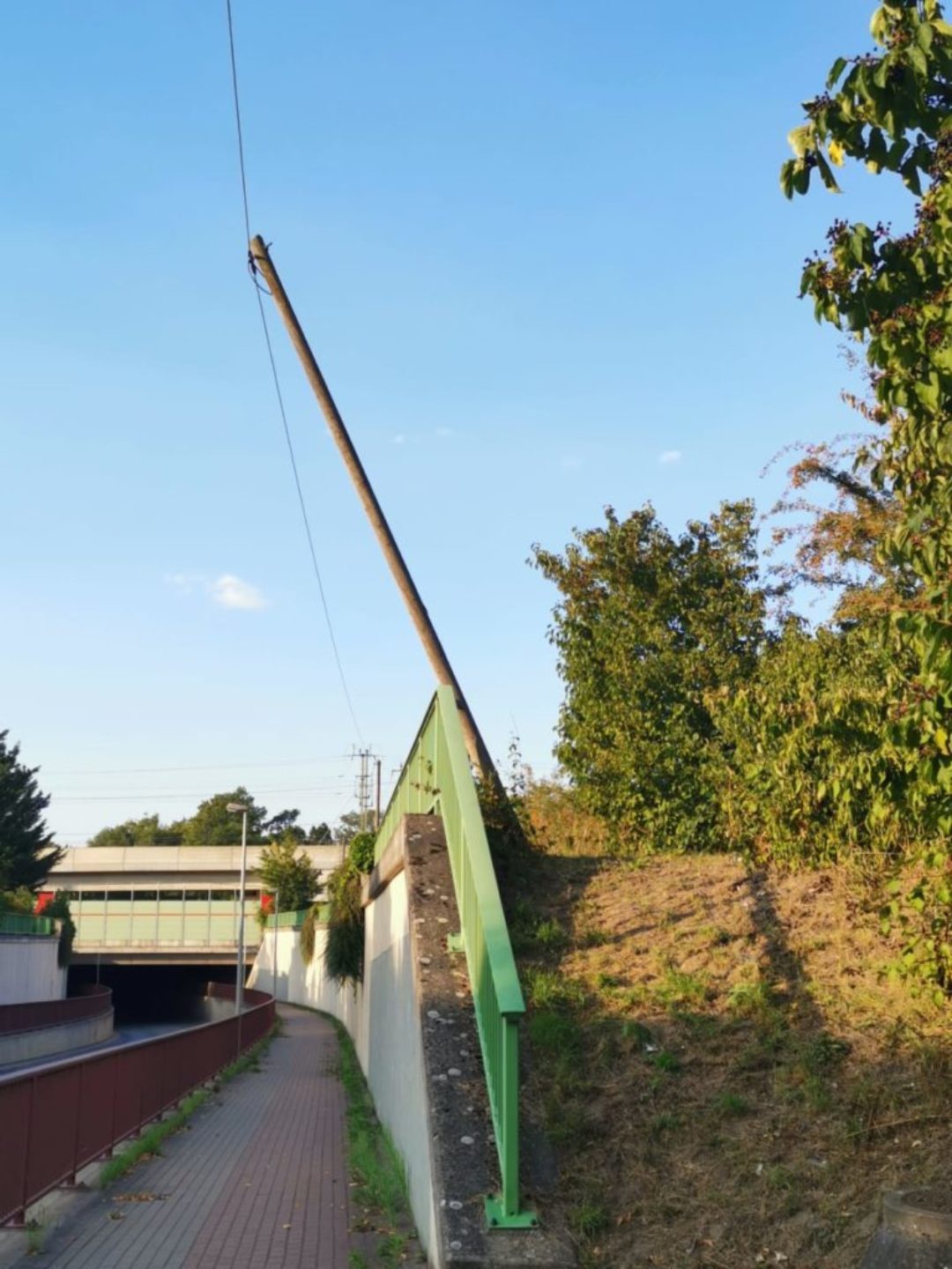 31082019 Telefonmast 2