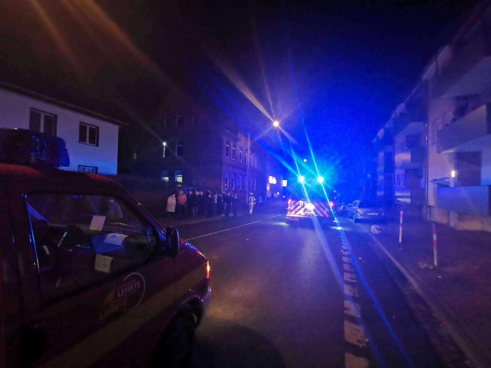 Feuerwehr Lehrte - 2019 12 31 Küchenbrand