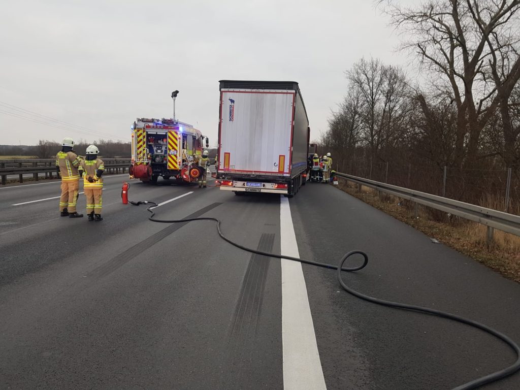 Feuerwehr Lehrte - SAVE 20210116 075810