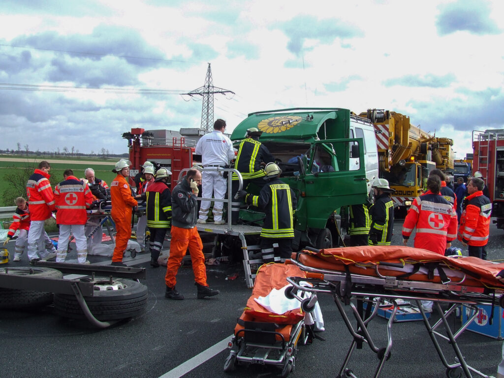 Feuerwehr Lehrte - 20080312 036 5333