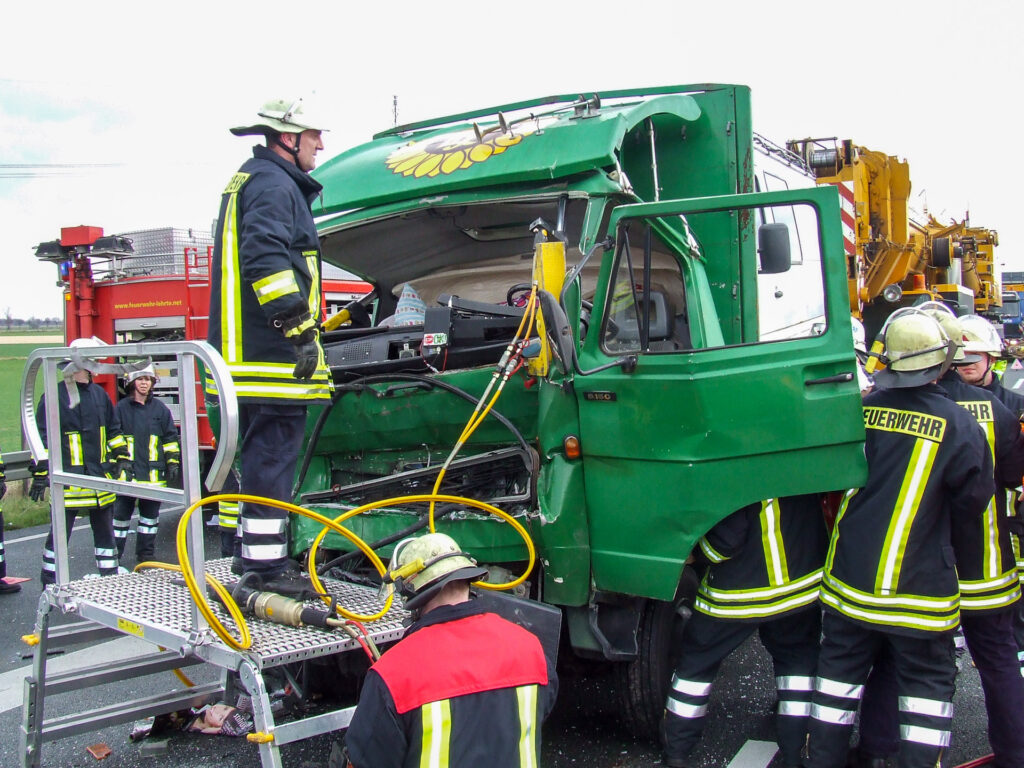 Feuerwehr Lehrte - 20080312 036 5363