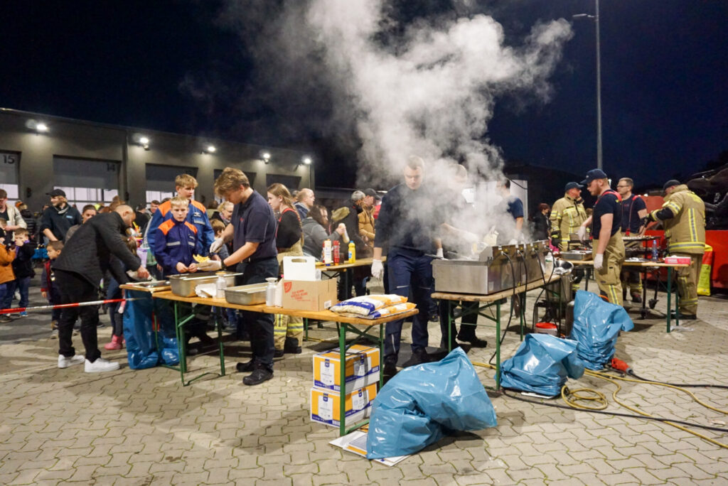 Feuerwehr Lehrte - 20080312 035 02399