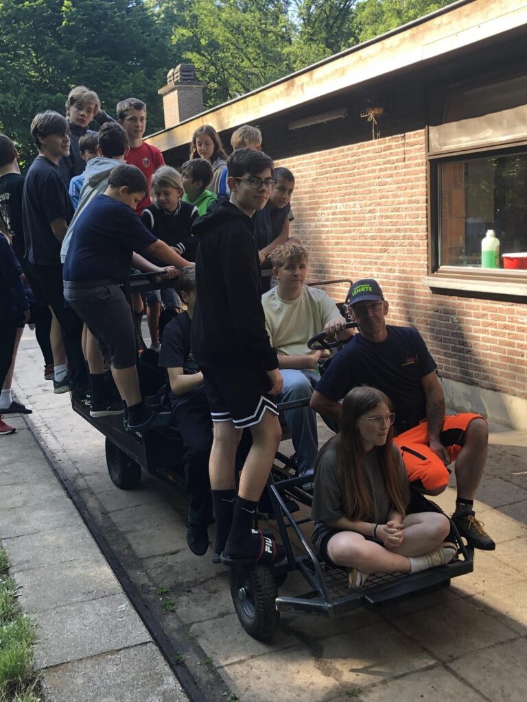 Jugendfeuerwehr Lehrte besucht Partnerjugendfeuerwehr Ieper: Ein unvergessliches internationales Wochenende voller Abenteuer 8 Feuerwehr Lehrte - 20250529 jugendfeuerwehr belgien 8