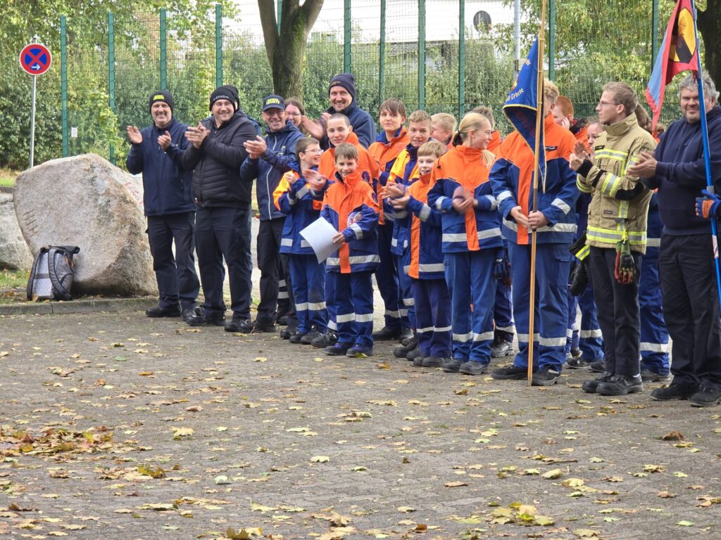 Feuerwehr Lehrte - 20251004 162000 1