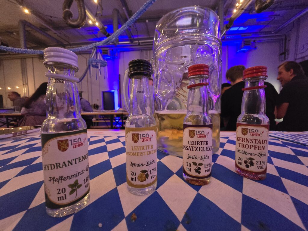 O’zapft is! – Das erste Oktoberfest der Feuerwehr Lehrte war ein voller Erfolg 1 Feuerwehr Lehrte - 20251011 195822