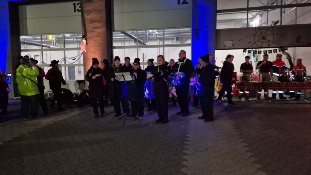 Feuerwehr Lehrte - 20251031 190829