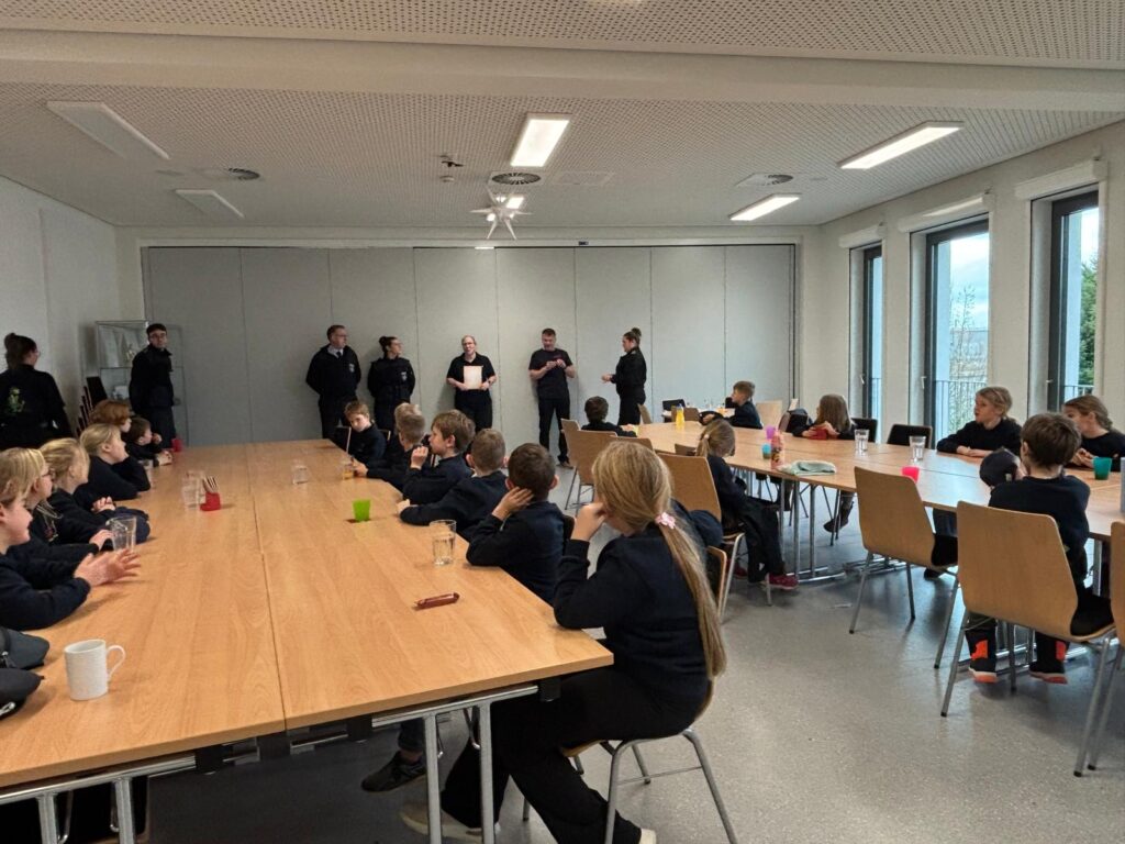 Ein abenteuerreicher Jahresabschluss der Kinderfeuerwehr 2 Feuerwehr Lehrte - 20251129 kf jahresabschluss 3