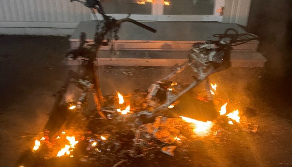 FLjTkO0cN9iFwA50M50xn