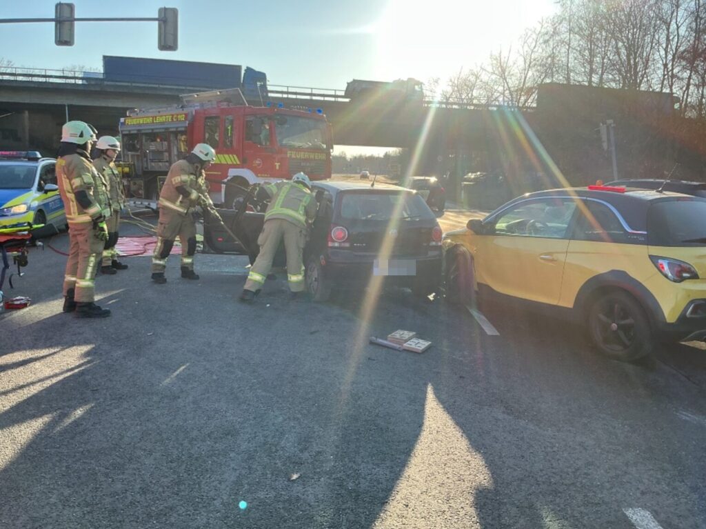 Feuerwehr Lehrte - 20260119 hm1 2