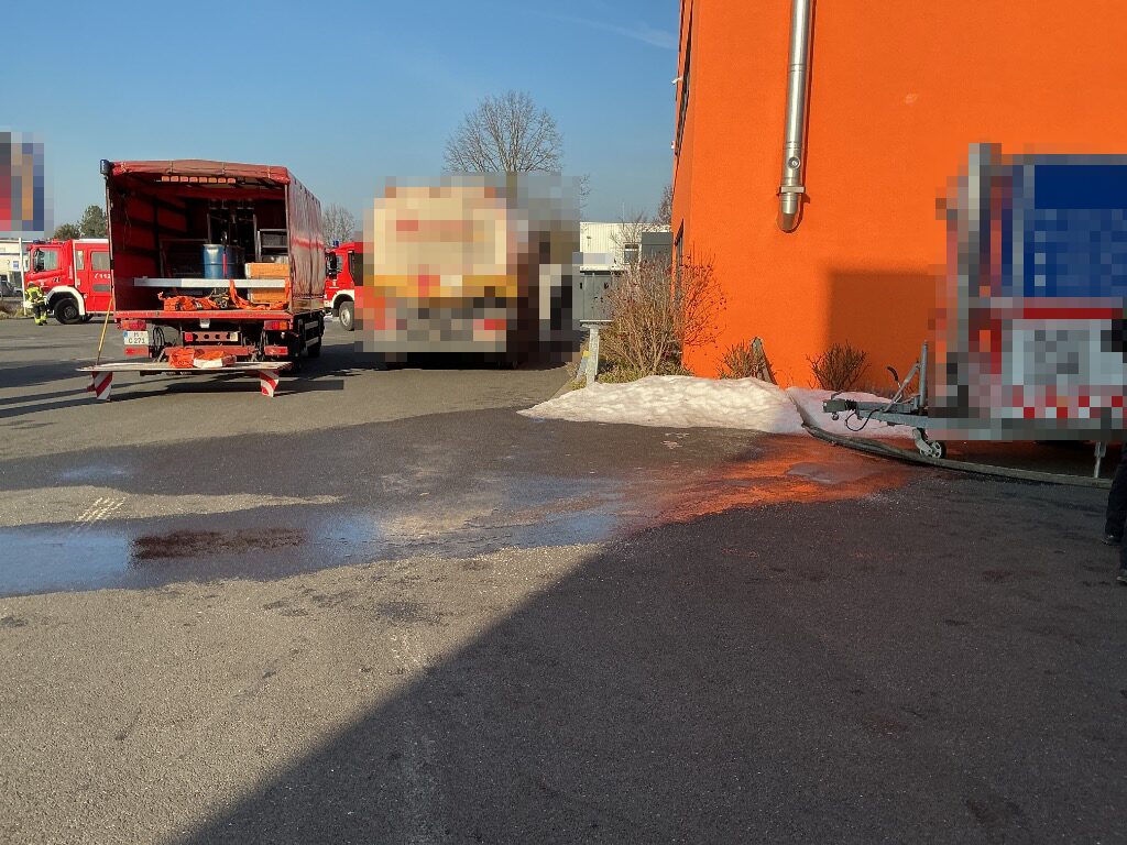 Feuerwehr Lehrte - 9REXFPOTwGlslUy27QQls