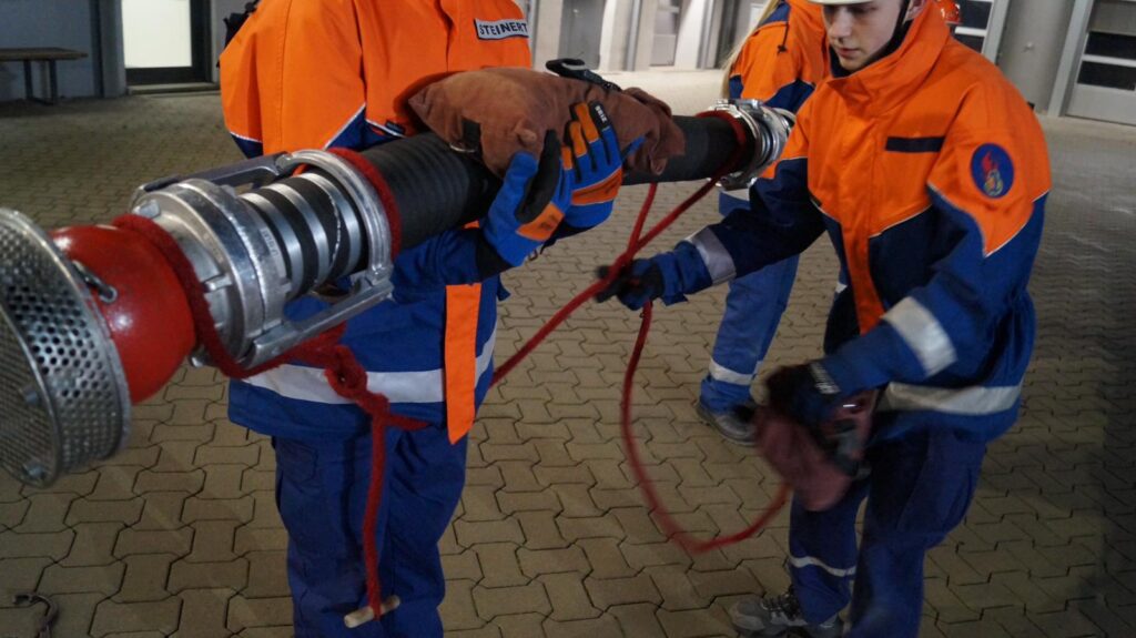 Feuerwehr Lehrte - jugendflamme jf 2