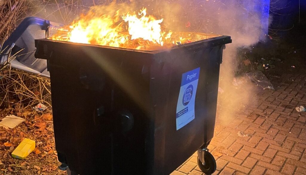 lmwBekN20Q32ebwDldUoJ