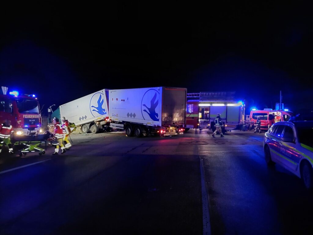 Feuerwehr Lehrte - 20260305 221450