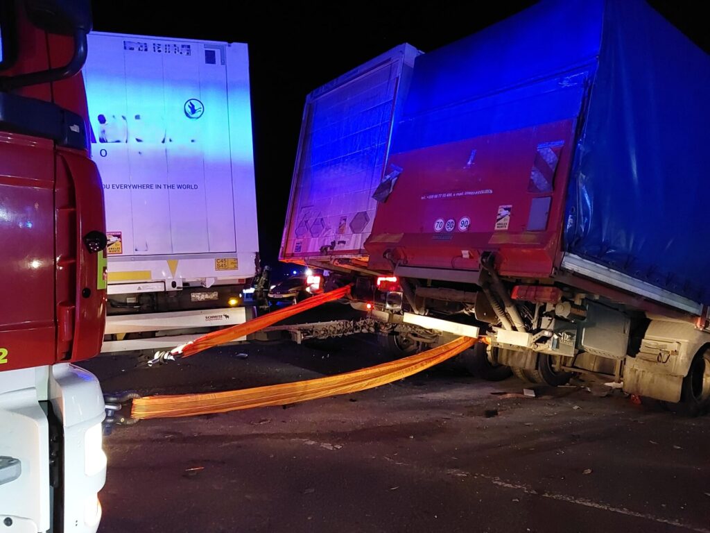 Feuerwehr Lehrte - 20260305 222937