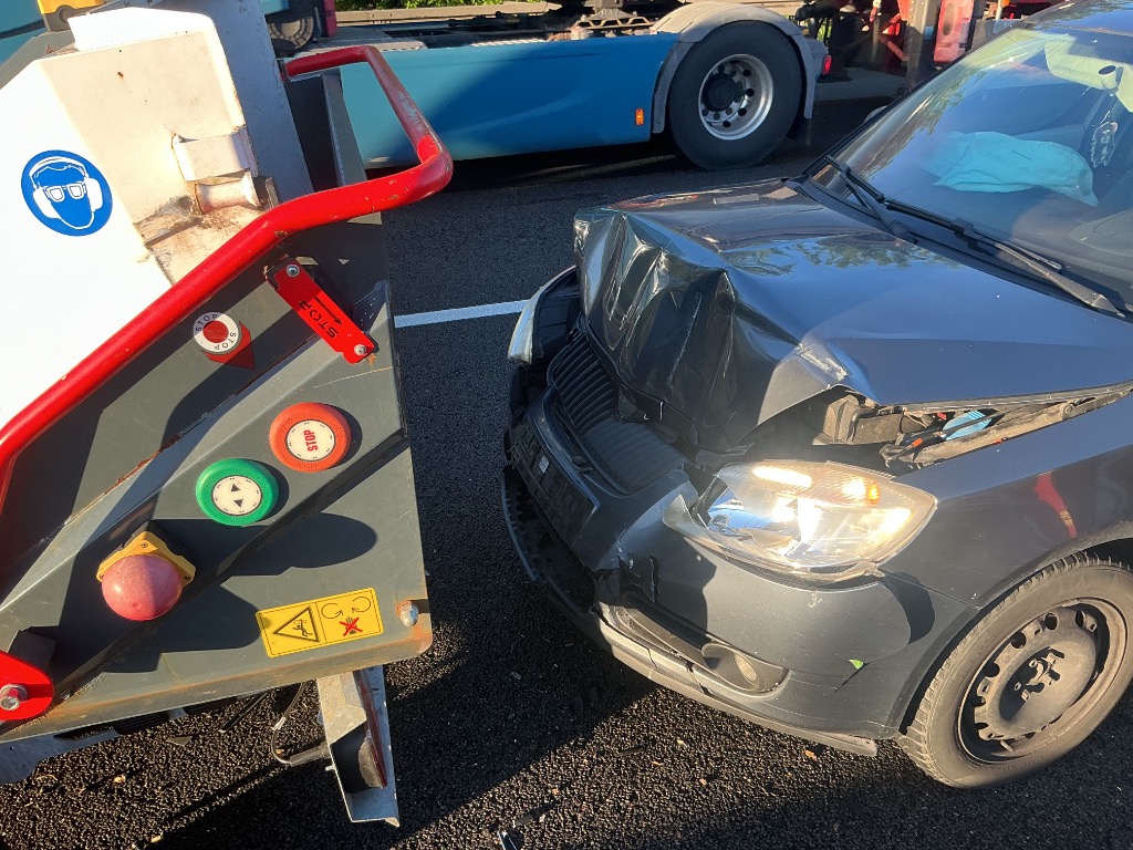 Feuerwehr Lehrte - 20260508 ba1 Lehrte PKW Brand VU