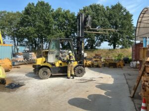 Feuerwehr Lehrte - 20260717 bi1 arpke gabelstaplerbrand