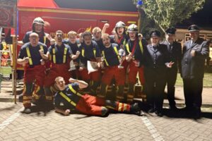 20260911_Wettkampfgruppe_Gruppenfoto_Sieg_Arpke 20260911_Wettkampfgruppe_Gruppenfoto_Sieg_Arpke